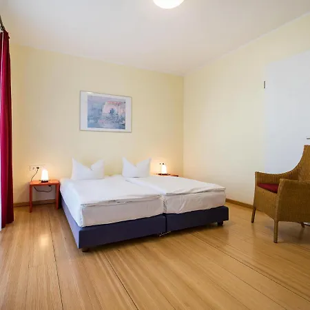 Kaiservillen - Mit 1 Schlafzimmer Und Balkon D211 דירה הרינגסדורף